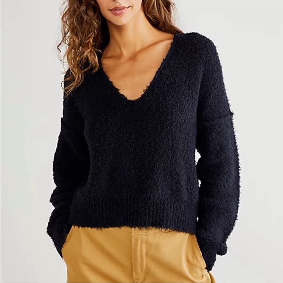 Free People Theo V-Neck Chunky Knit Black Soft Oversized Sweater Women’s Size XS - Picture 1 of 6